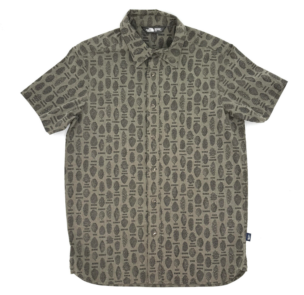 The North Face Shirt Mens Medium Green Pine Cone Print Button Up Outdoors Hiking